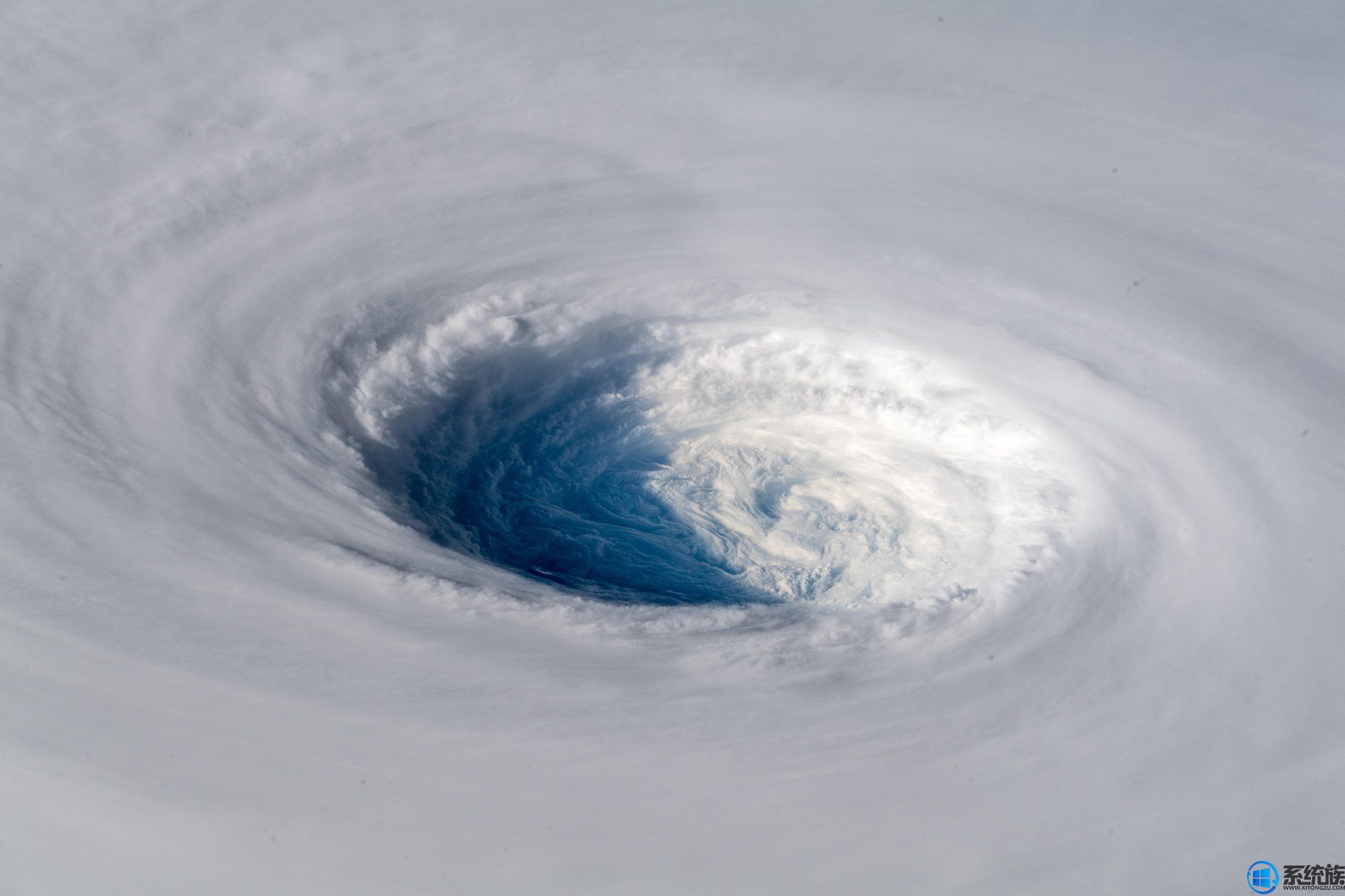 超大台风眼照片告诉你它有多可怕